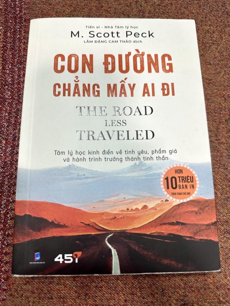 Con Đường Chẳng Mấy Ai Đi