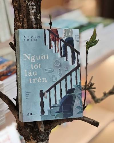 Người tốt lầu trên