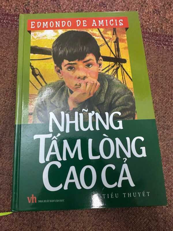 Những tấm lòng cao cả bìa cứng